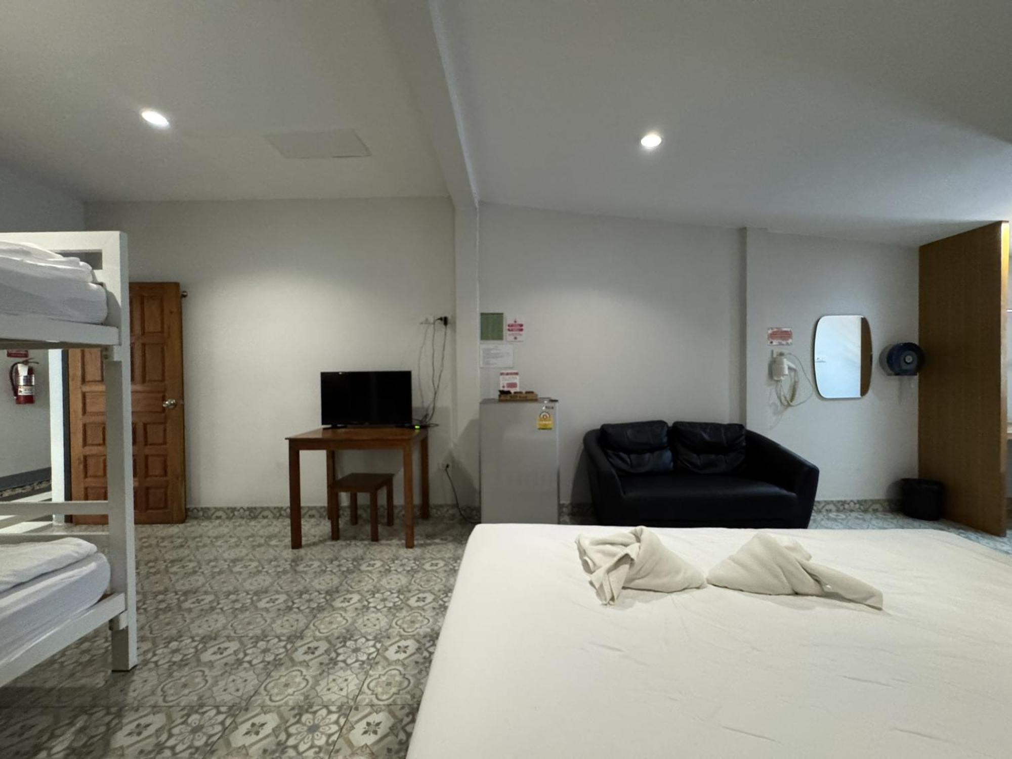 Warmwell Hostel Ban Chuk Kum Ngoại thất bức ảnh